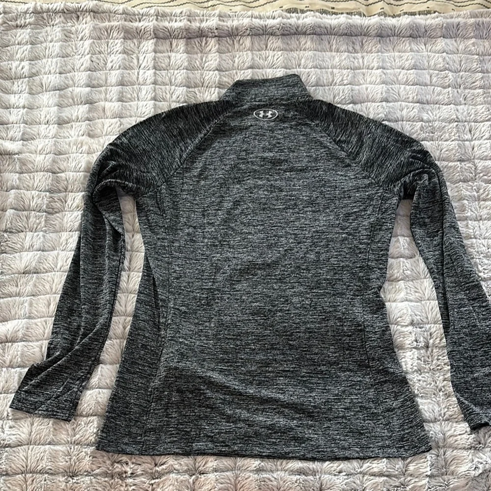 Under Armour Black and Gray Quarter-Zip Pullover size medium Heather Black